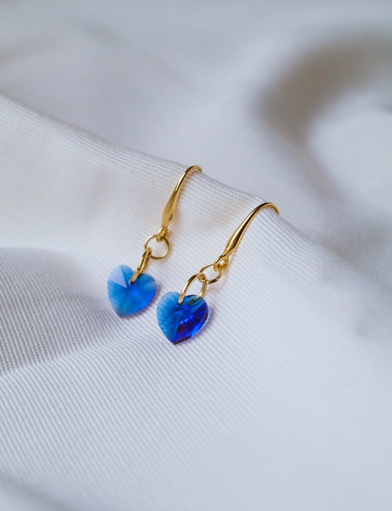 Antique Kemp Jhumka Earrings - Image 1